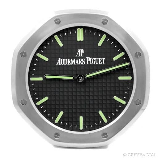 Horloge murale de luxe GENEVA DIAL 40 cm style Royal Oak Silver & Green cadran vert et argent boîtier acier inoxydable 304L verre minéral loupe date