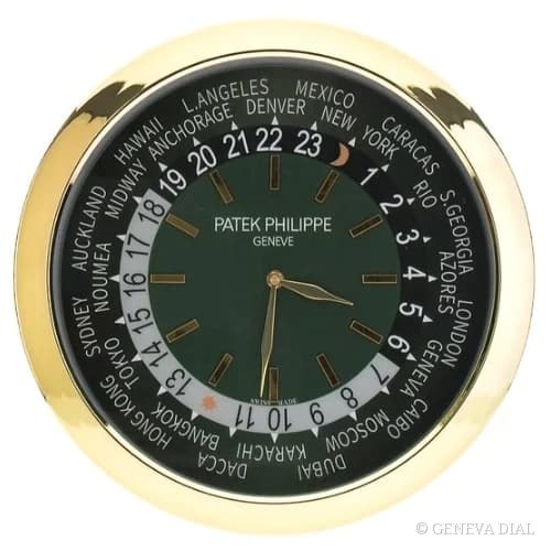Horloge murale de luxe GENEVA DIAL 40 cm style Nautilus Style Wall Clock – Stainless Steel & Olive Green cadran vert et argent boîtier acier inoxydable 304L verre minéral loupe date