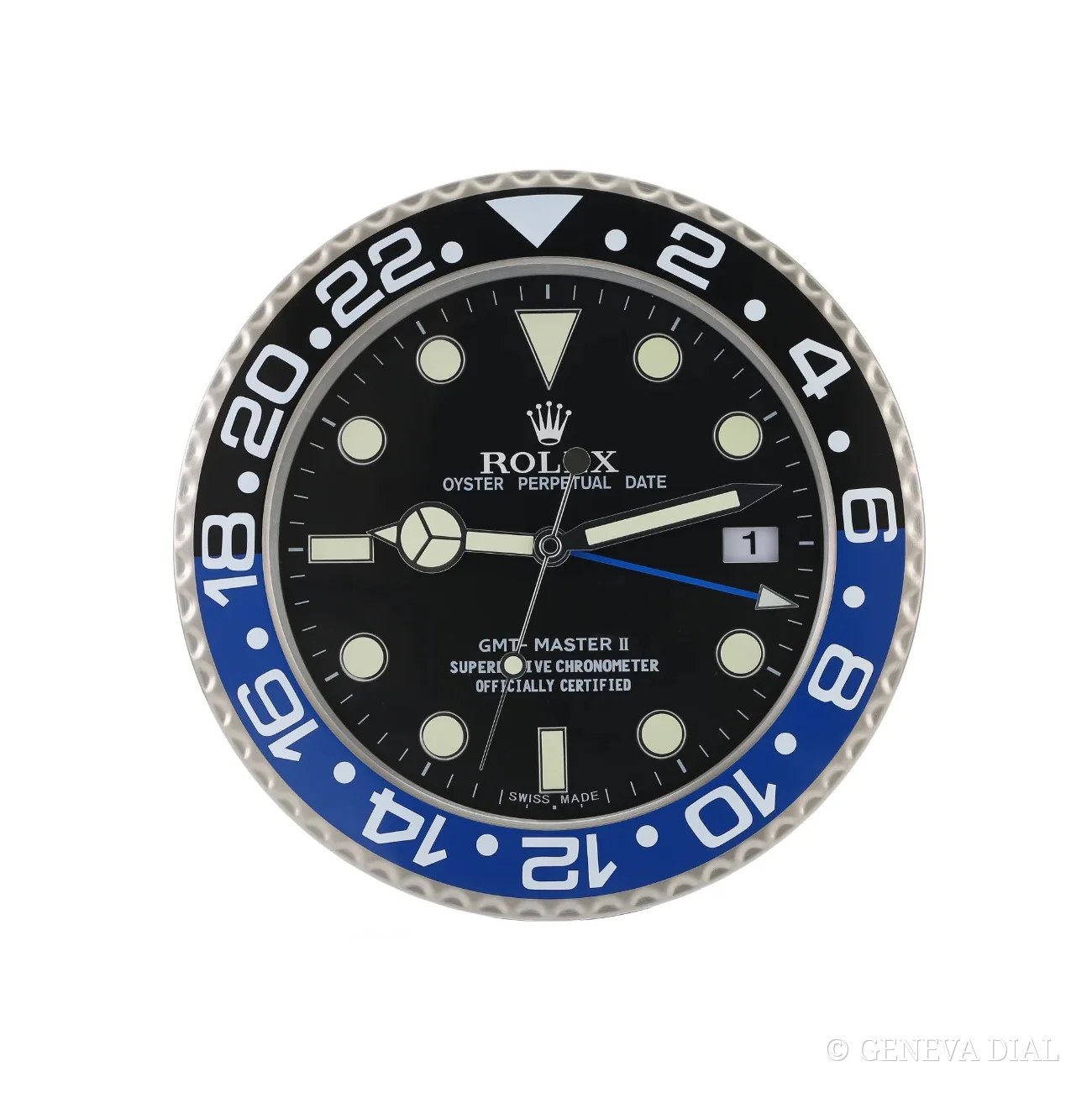 Horloge murale de luxe GENEVA DIAL 40 cm style GMT Master Batman, Black & Blue cadran noir et bleu boîtier acier inoxydable 304L verre minéral loupe date