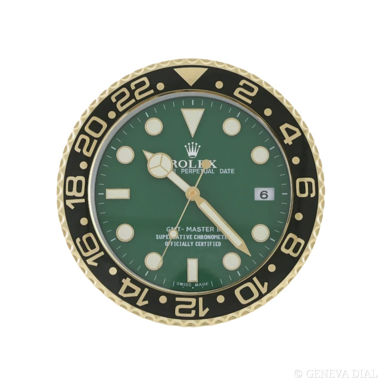 Horloge murale de luxe GENEVA DIAL 40 cm style GMT Master Vintage, Gold and Green cadran vert et champagne doré boîtier acier inoxydable 304L verre minéral loupe date
